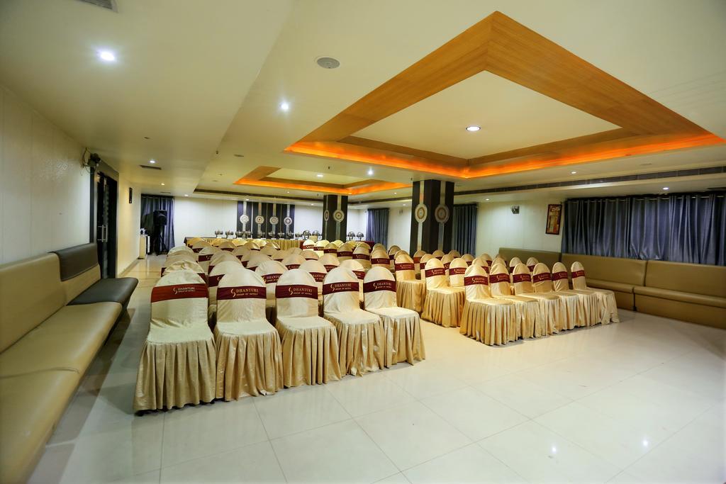 Hotel Sitara Grand Hyderabad Exterior photo